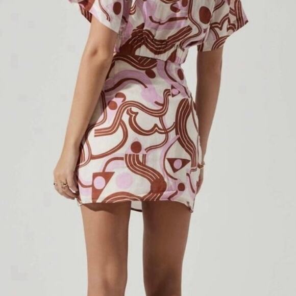 NWT ASTR The Label Oriana Mini Skirt Retro 70s Inspired Women's S Pink Brown - Picture 2 of 8